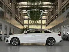 2022 Audi A4L 40 TFSI, белый — фото 2