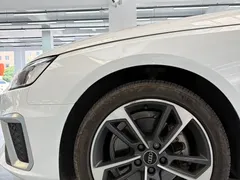 2022 Audi A4L 40 TFSI, белый — фото 17