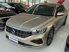 2022 Volkswagen Passat 330TSI Luxury — фото 1
