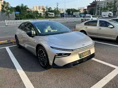 2024 Xpeng P7+ Long Range Max — фото 3
