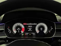 2021 Audi A8L 55 TFSI quattro Premium, чёрный — фото 20