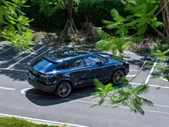 2023 Porsche Cayenne Coupe 3.0T Platinum, чёрный — фото 28