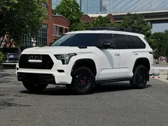 2023 Toyota Sequoia 3.4T TRD Pro, белый — фото 1