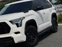 2023 Toyota Sequoia 3.4T TRD Pro, белый — фото 3