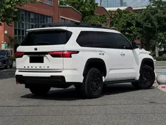 2023 Toyota Sequoia 3.4T TRD Pro, белый — фото 5