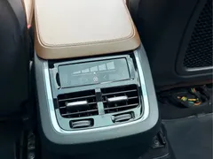 2023 Volvo XC90 7-seater, чёрный — фото 17