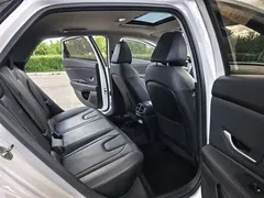 2023 Hyundai Elantra 1.5L CVT LUX Premium, белый — фото 9