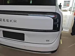2025 Zeekr 9X Ultra 55kWh, белый — фото 8