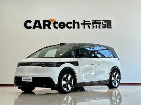 2025 Zeekr Mix Smart Driving