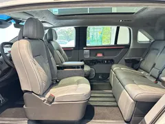 2025 Zeekr Mix Smart Driving, белый — фото 14