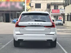 2021 Volvo XC60 4WD Luxury, белый — фото 23