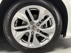 2018 Honda Accord 260TURBO Elite National VI — фото 16