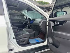 2022 Nissan X-Trail 2.0L 2WD Zhilian Premium — фото 9