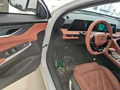 2023 Changan CS75 PLUS 3rd Gen 1.5T AT Premium, белый — фото 12