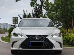 2022 Lexus ES 200, белый — фото 2