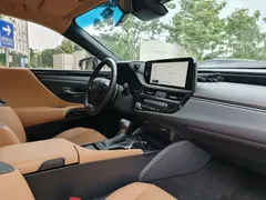 2022 Lexus ES 200, белый — фото 18