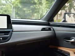 2022 Lexus ES 200, белый — фото 28