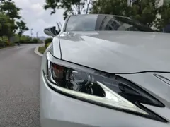 2022 Lexus ES 200, белый — фото 32