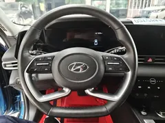 2022 Hyundai Elantra 1.5L CVT LUX Premium, синий — фото 6