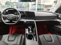 2022 Hyundai Elantra 1.5L CVT LUX Premium, синий — фото 12