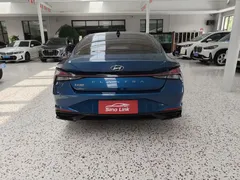 2022 Hyundai Elantra 1.5L CVT LUX Premium, синий — фото 22
