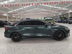 2021 Audi A3L Limousine 35 TFSI, зелёный — фото 16