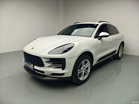 2021 Porsche Macan Macan 2.0T