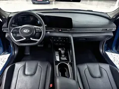 2022 Hyundai Elantra 1.5L CVT LUX Premium, синий — фото 9
