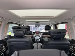 2021 Mercedes-Benz V-Class V 260 L Long Wheelbase Premium, чёрный — фото 10