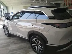 2025 BYD 07 DM-i 150 — фото 23