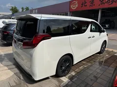 2021 Toyota Alphard Hybrid 2.5L Luxury, белый — фото 3