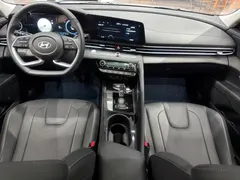 2023 Hyundai Elantra 1.5L CVT TOP Flagship, синий — фото 18