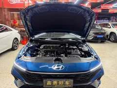 2023 Hyundai Elantra 1.5L CVT TOP Flagship, синий — фото 37