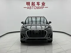 2022 Audi Q3 35 TFSI — фото 2