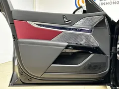 2023 BMW i7 eDrive50L Leading M Sport Package, чёрный — фото 4