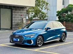 2021 Audi A3 Sportback 35 TFSI aggressive sports version — фото 1