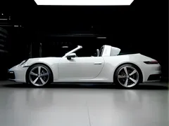 2022 Porsche 911 Targa 4 3.0T — фото 3