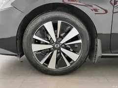2021 Nissan Teana 2.0L XL Comfort — фото 17