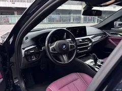 2021 BMW 5 Series 530Li Leading M Sport Package — фото 3