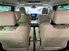 2023 Toyota Alphard Hybrid 2.5L Premium·Gold — фото 8