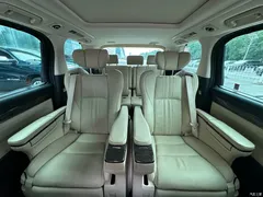 2023 Toyota Alphard Hybrid 2.5L Premium·Gold — фото 22