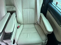 2023 Toyota Alphard Hybrid 2.5L Premium·Gold — фото 25