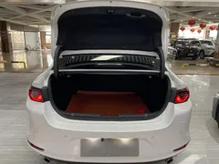 2022 Mazda 3 2.0L AT, белый — фото 11