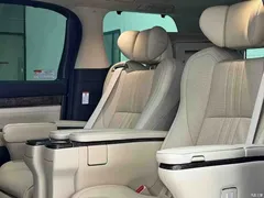 2020 Toyota Vellfire Hybrid 2.5L HV Premium — фото 11
