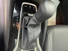 2024 Toyota Levin 185T CVT Luxury, белый — фото 18
