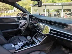 2022 Audi RS 6 RS 6 4.0T Avant — фото 15