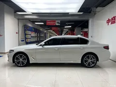2022 BMW 5 Series 530Li xDrive M Sport Package — фото 4