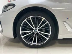 2022 BMW 5 Series 530Li xDrive M Sport Package — фото 26