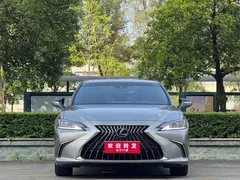 2022 Lexus ES 200 — фото 2