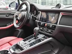 2022 Porsche Macan 2.0T, чёрный — фото 4